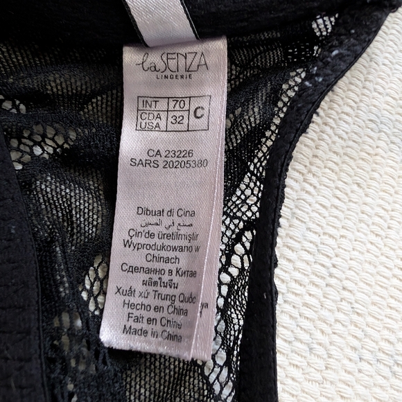 La Senza 32C Racer Back Bra Lingerie - Picture 9 of 11